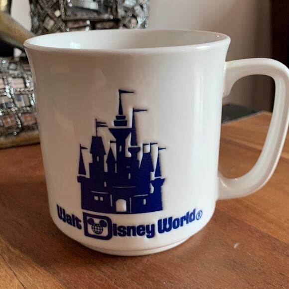 Vintage collectable Walt Disney‎ World Mug - Picture 1 of 1